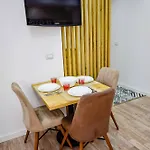 Elen * Shkodër